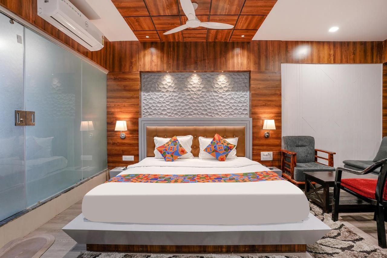 Fabhotel The Valentine - Udhna Road Surat Zewnętrze zdjęcie