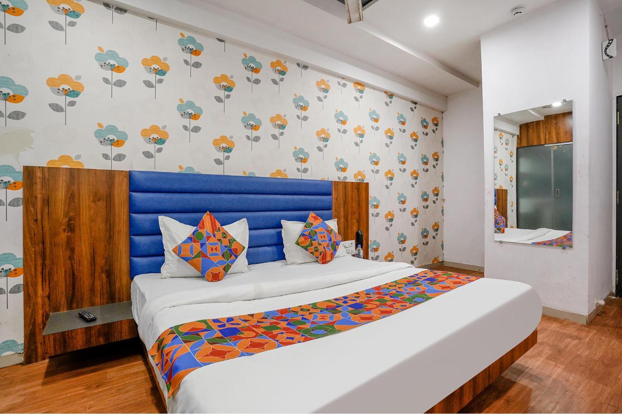 Fabhotel The Valentine - Udhna Road Surat Zewnętrze zdjęcie